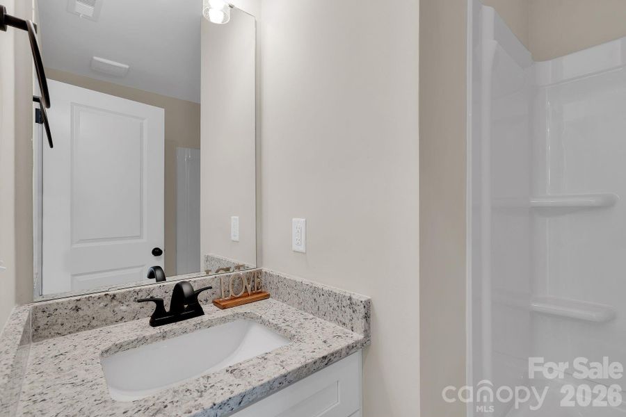 Full Bathroom with easy access from secondary bedrooms