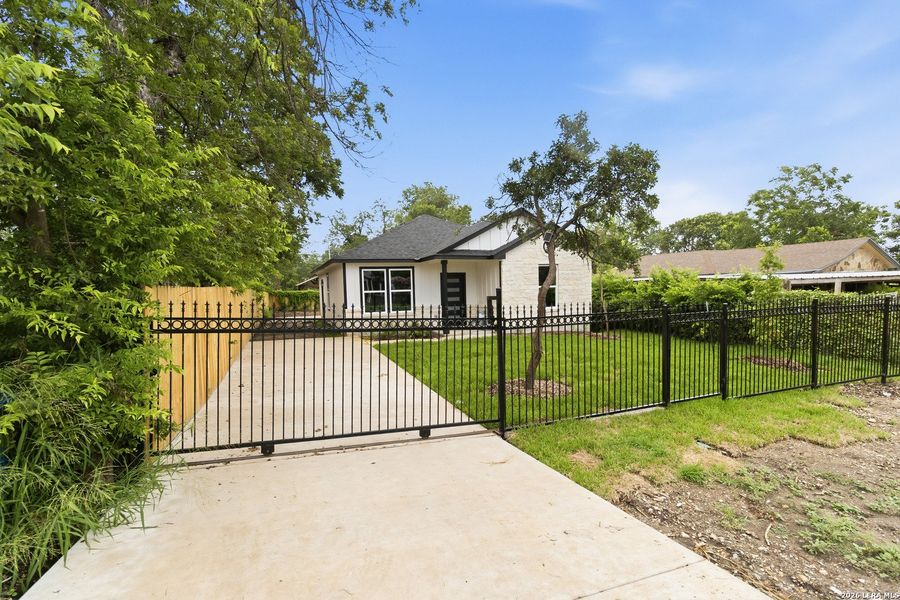 Front exterior of a new home in , San Antonio, TX, highlighting curb appeal (Image 19).