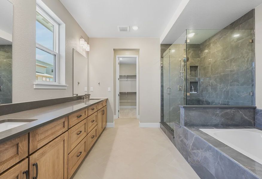 Homesite 229 Primary Bath - 7 of 9