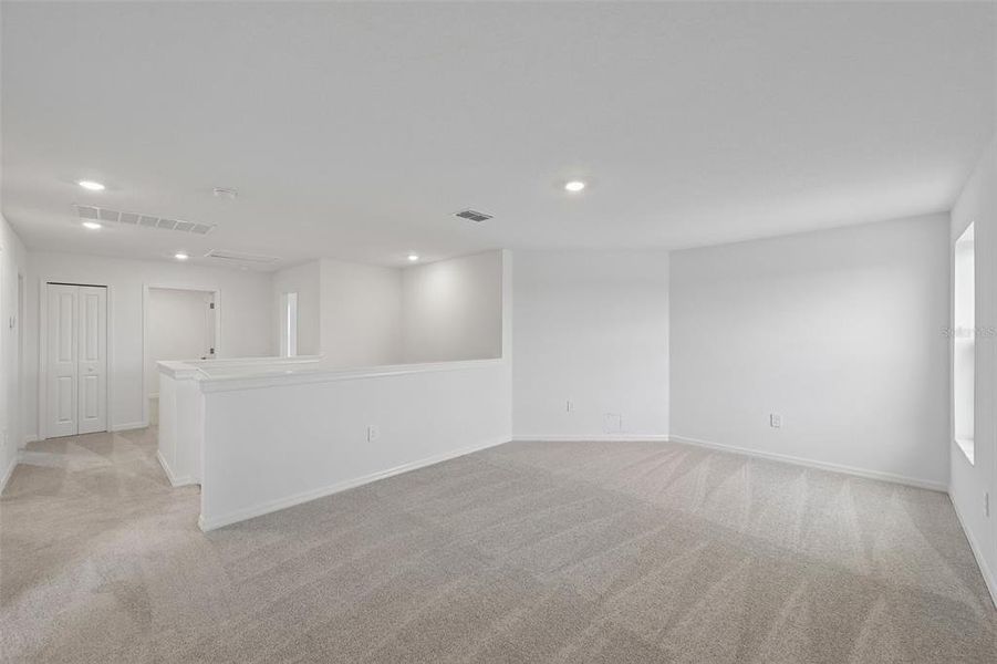 Spacious, unfurnished interior of a new home in Southpointe, Palmetto (Image 28). Spacious, unfurnished interior of a new home in Southpointe, Palmetto (Image 28).