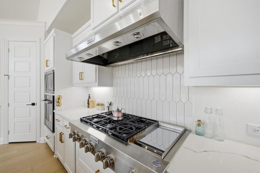 Furnished interior view inside a new home in , Prosper (Image 6).