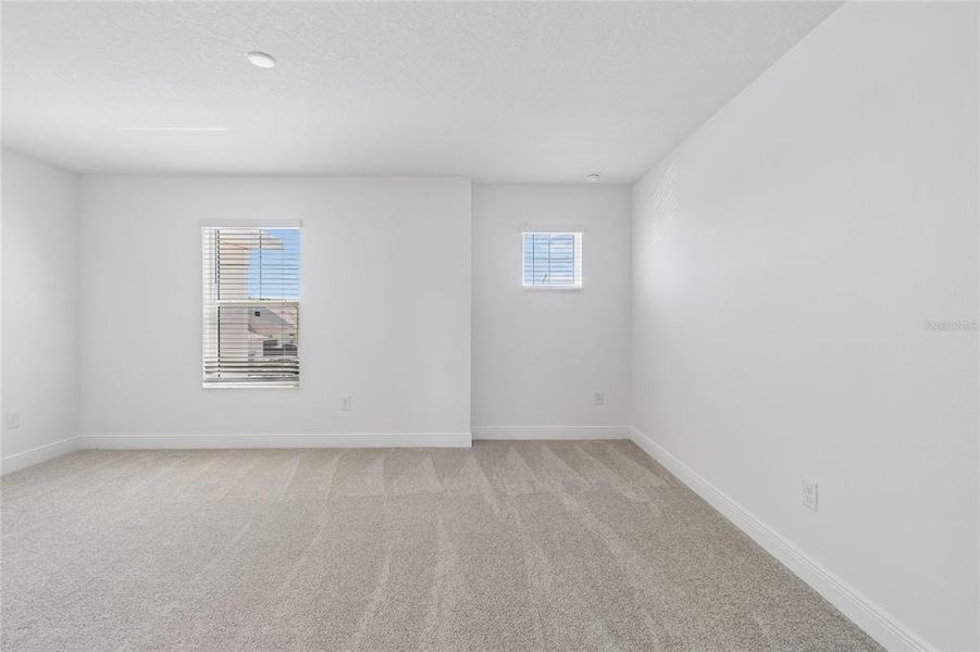 Spacious, unfurnished interior of a new home in SeaFlower, Bradenton (Image 22).