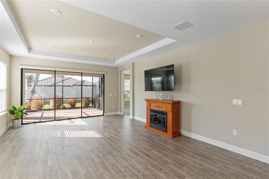 Spacious, unfurnished interior of a new home in , Wesley Chapel (Image 18).