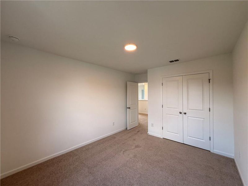 Spacious, unfurnished interior of a new home in Leydenview, Mableton (Image 38).
