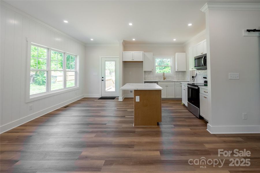 Spacious, unfurnished interior of a new home in , Huntersville (Image 21).