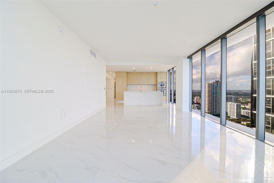 Spacious, unfurnished interior of a new home in , Miami (Image 28).