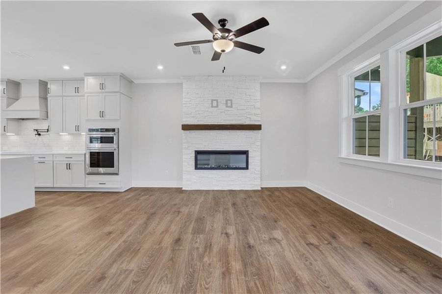 Spacious, unfurnished interior of a new home in The Groves at Myrtle, Roswell (Image 32).