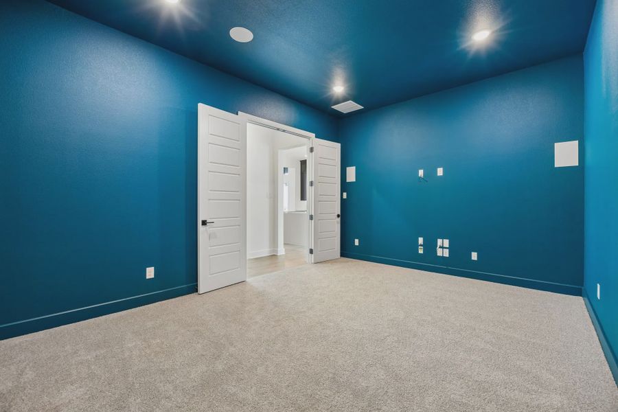 Representative unfurnished interior of a home built from the Sicily by Chesmar Homes in Lakeway Estates, Waxahachie (Image 20).