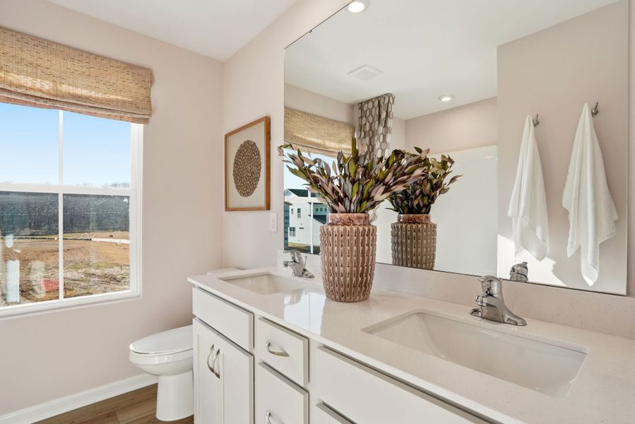 Redwood Model upstairs hall full bath