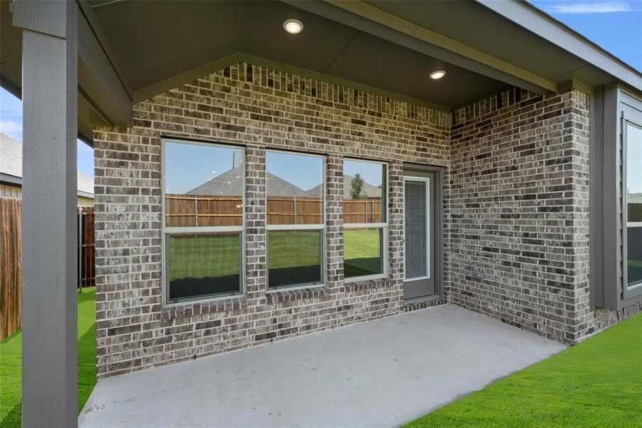 4448 Brentfield Patio1