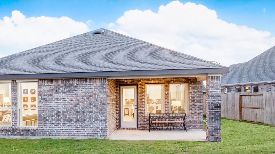 3534 Dashwood Covered Patio 2of2