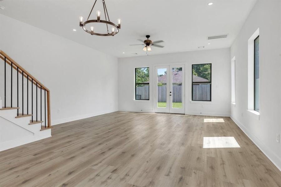 Spacious, unfurnished interior of a new home in , Houston (Image 7).