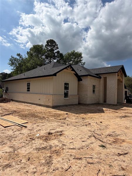 Image 21 of a home in . Image 21 of a home in .