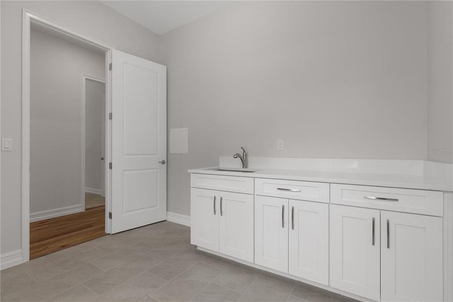 Furnished interior view inside a new home in , Lecanto (Image 16).