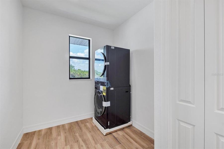 Furnished interior view inside a new home in , Port Charlotte (Image 7).