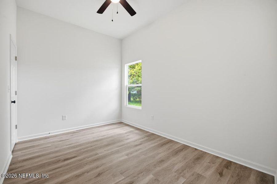 Spacious, unfurnished interior of a new home in , Jacksonville (Image 23).