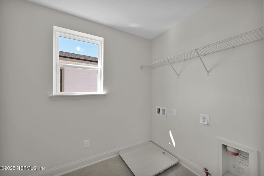 Spacious, unfurnished interior of a new home in Crosswinds at Nocatee, Ponte Vedra (Image 33).