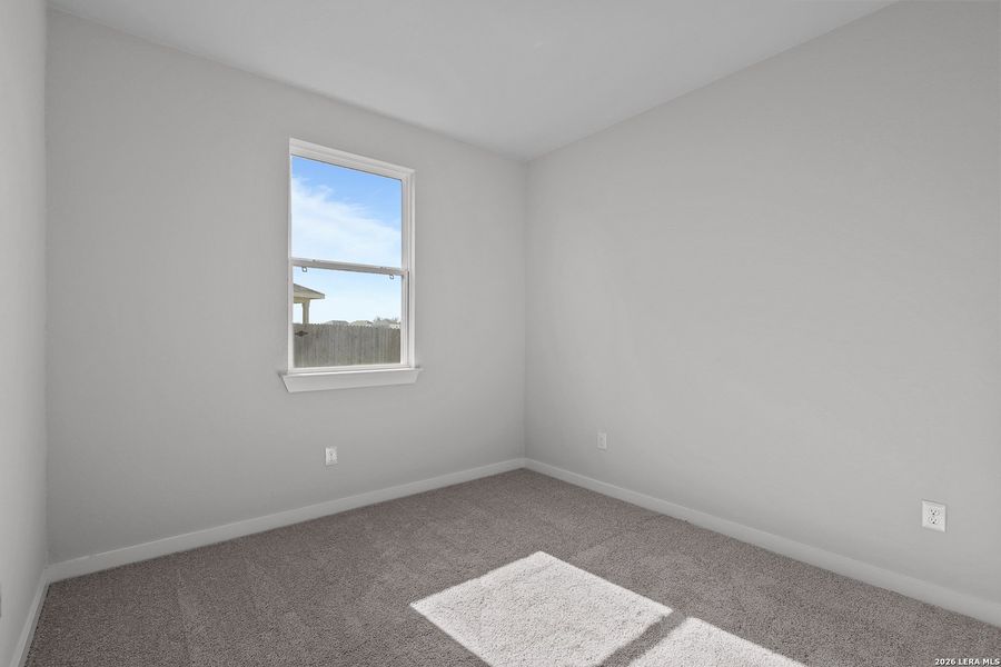Spacious, unfurnished interior of a new home in Cinco Lakes, San Antonio (Image 14).
