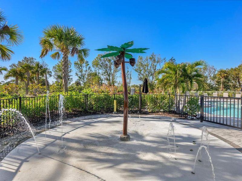 Community amenities in , Nokomis (Image 22).