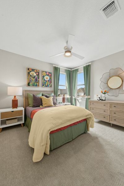Representative furnished interior of a home built from the Oltorf by Scott Felder Homes in Foxbrook, Cibolo (Image 47).