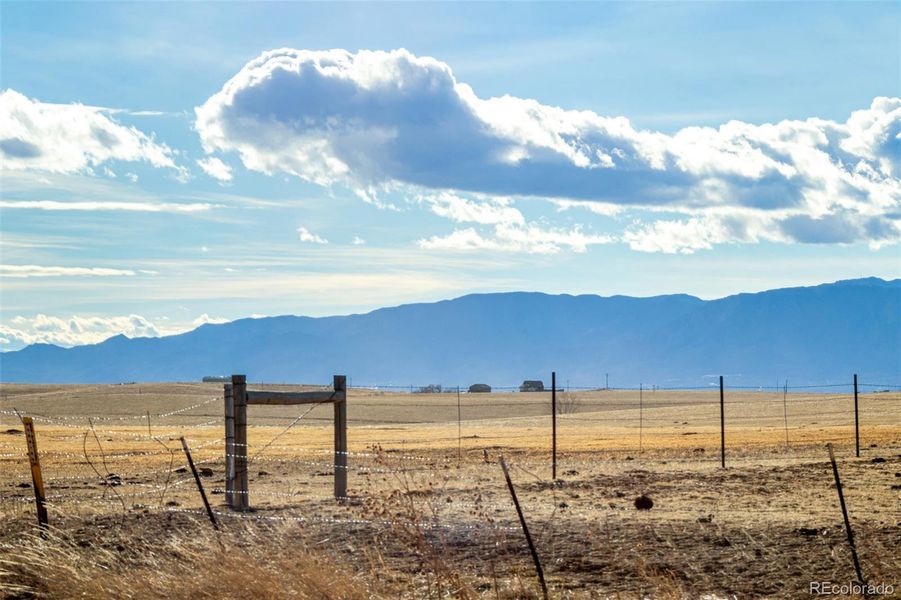 Image 33 of a home in .