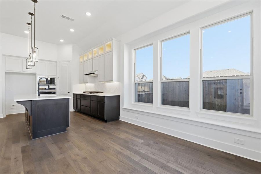 Furnished interior view inside a new home in Tavolo Park, Fort Worth (Image 10). Furnished interior view inside a new home in Tavolo Park, Fort Worth (Image 10).
