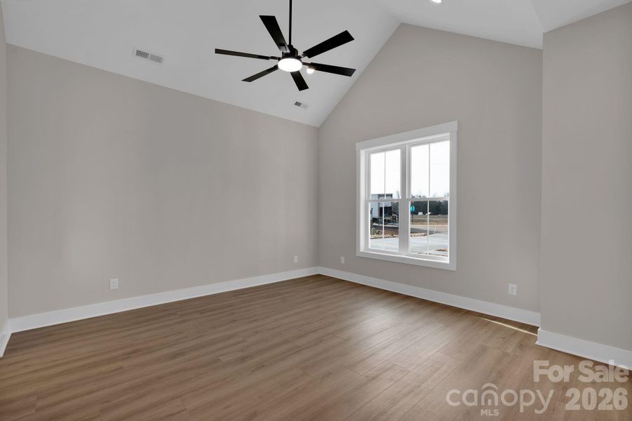 Spacious, unfurnished interior of a new home in , Salisbury (Image 19).