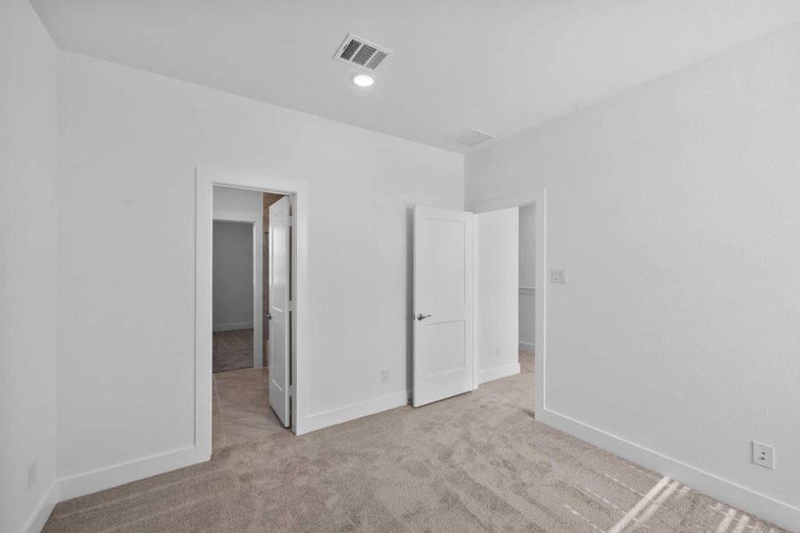 Spacious, unfurnished interior of a new home in Bridgeland, Cypress (Image 26).