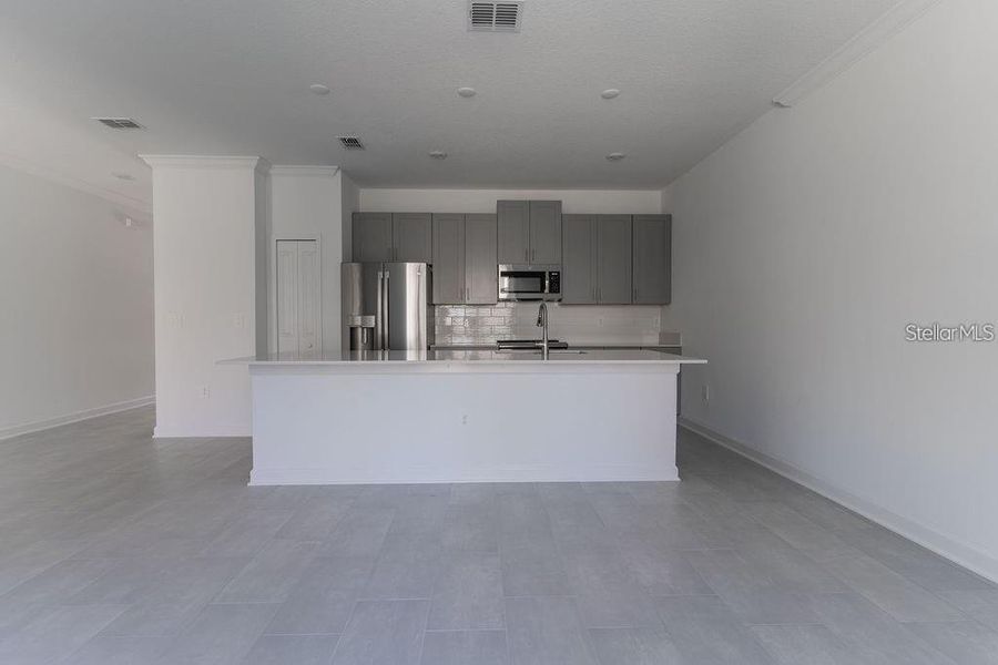 Spacious, unfurnished interior of a new home in , Kissimmee (Image 22).