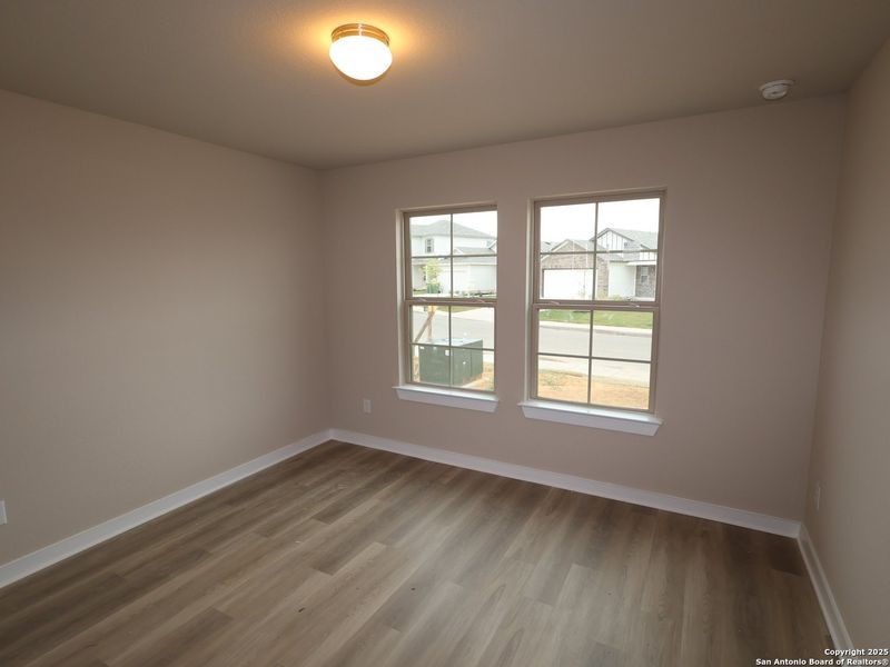 Spacious, unfurnished interior of a new home in Winding Brook, San Antonio (Image 18). Spacious, unfurnished interior of a new home in Winding Brook, San Antonio (Image 18).
