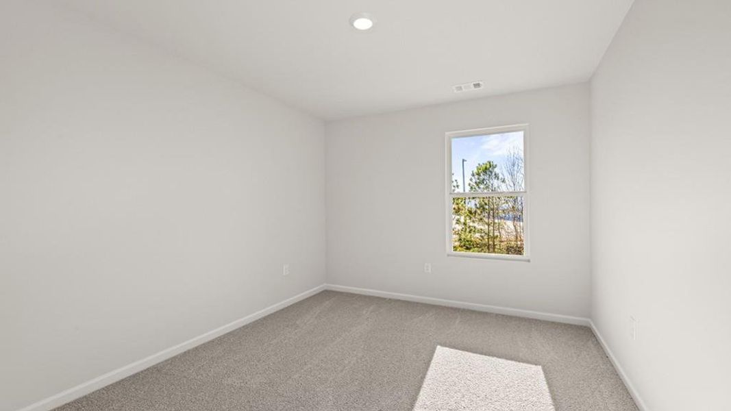 Spacious, unfurnished interior of a new home in Carlton, Douglasville (Image 24).