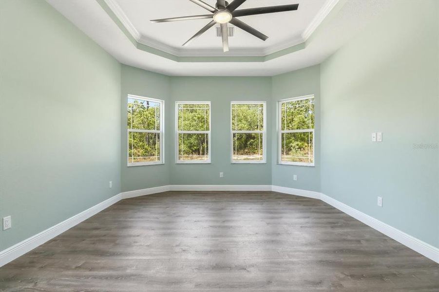 Spacious, unfurnished interior of a new home in , Beverly Hills (Image 34).