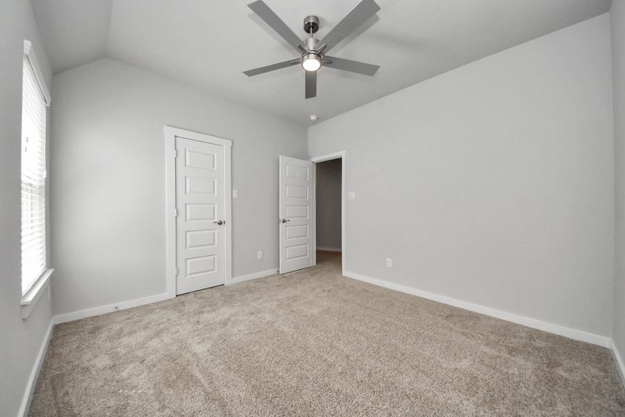 Spacious, unfurnished interior of a new home in Sunterra, Katy (Image 32). Spacious, unfurnished interior of a new home in Sunterra, Katy (Image 32).