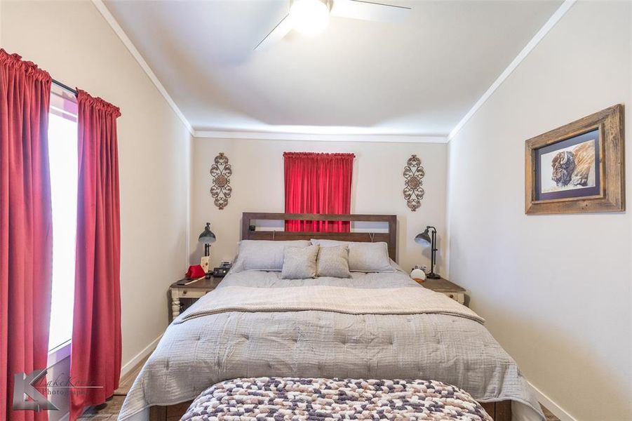 Furnished interior view inside a new home in , Abilene (Image 13).