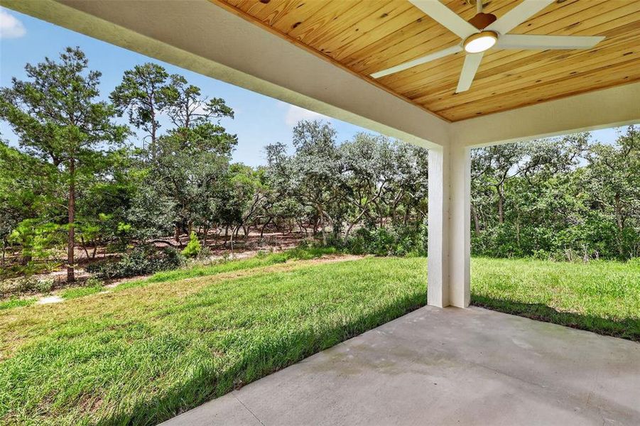 Exterior details and patio area of a home in , Ocala (Image 18).