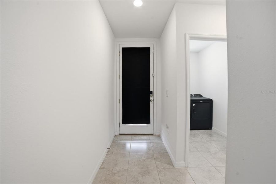 Spacious, unfurnished interior of a new home in Springs at Lake Alfred - Classic Series, Lake Alfred (Image 22).