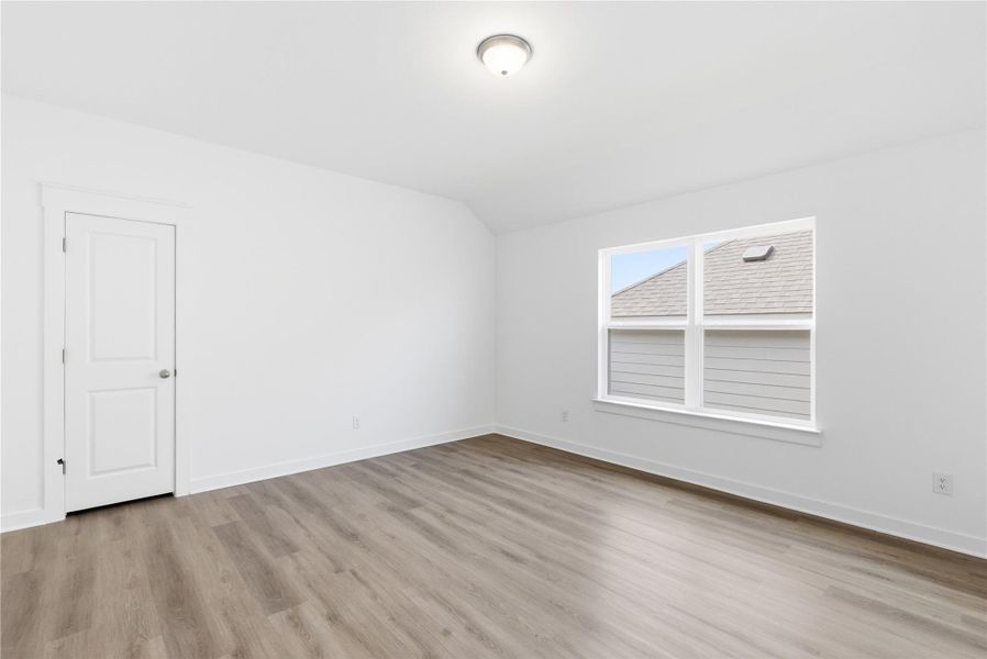 Spacious, unfurnished interior of a new home in Calumet, Jarrell (Image 19).