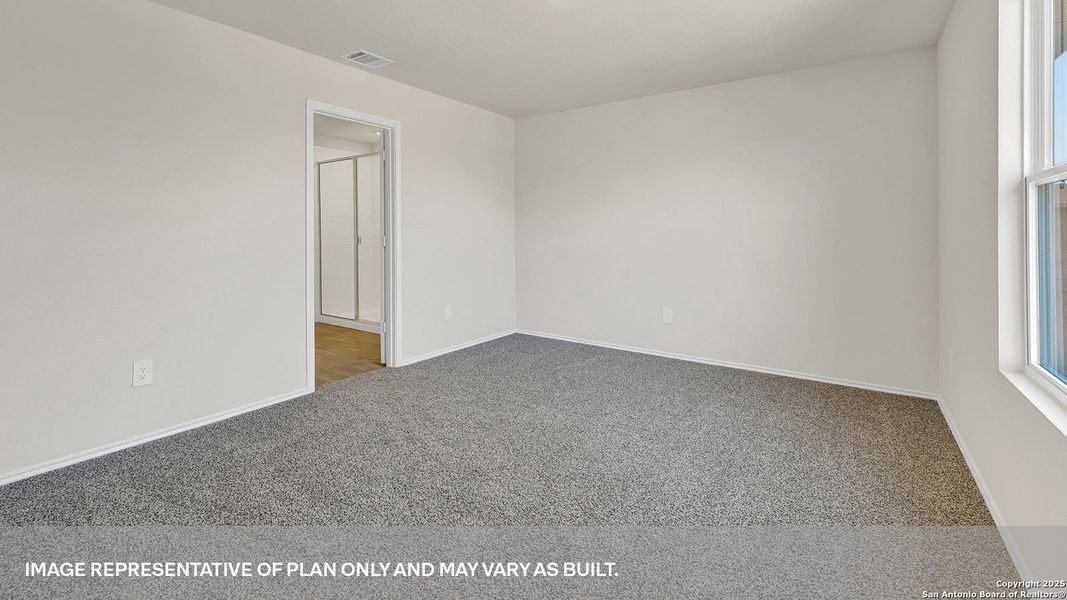 Spacious, unfurnished interior of a new home in Spring Valley, New Braunfels (Image 20).