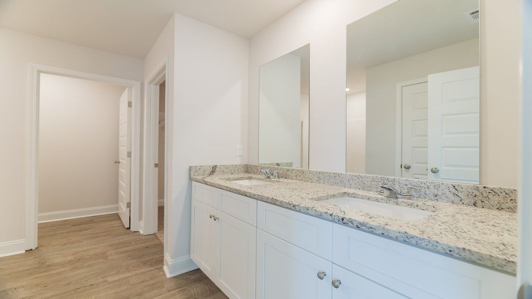 Furnished interior view inside a new home in Wesley Park, Crawfordville (Image 8).