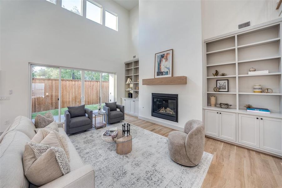 Furnished interior view inside a new home in , Dallas (Image 31). Furnished interior view inside a new home in , Dallas (Image 31).