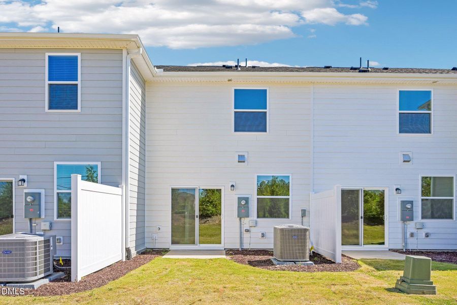 40-web-or-mls-Oakdale Dr-S2204-040 40-web-or-mls-Oakdale Dr-S2204-040
