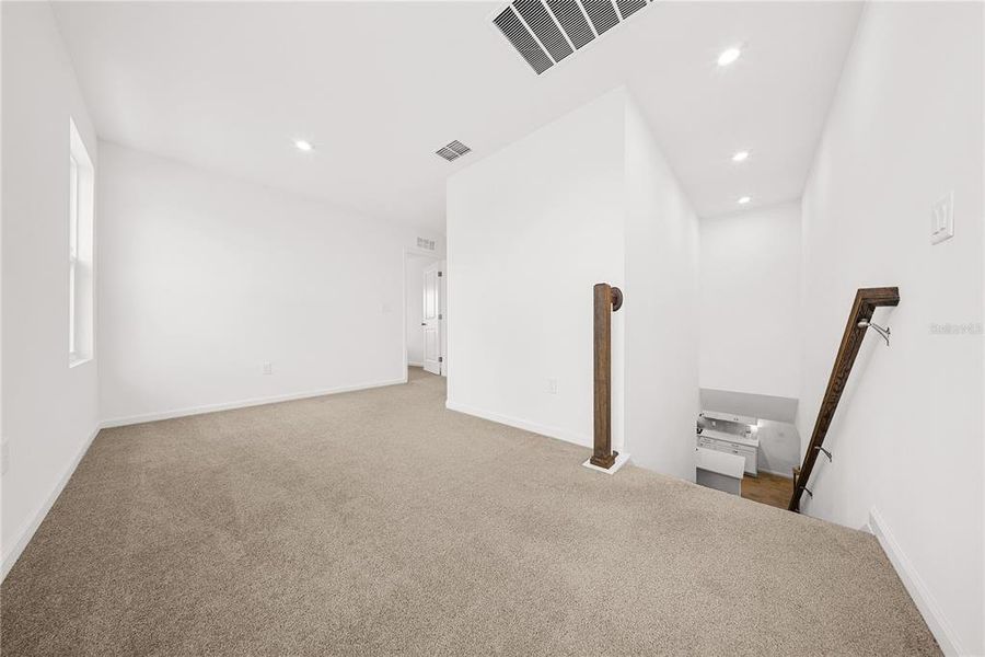 Spacious, unfurnished interior of a new home in Meridian Parks, Orlando (Image 22). Spacious, unfurnished interior of a new home in Meridian Parks, Orlando (Image 22).