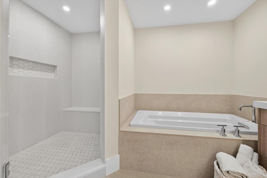 1 S Coastal Way #303