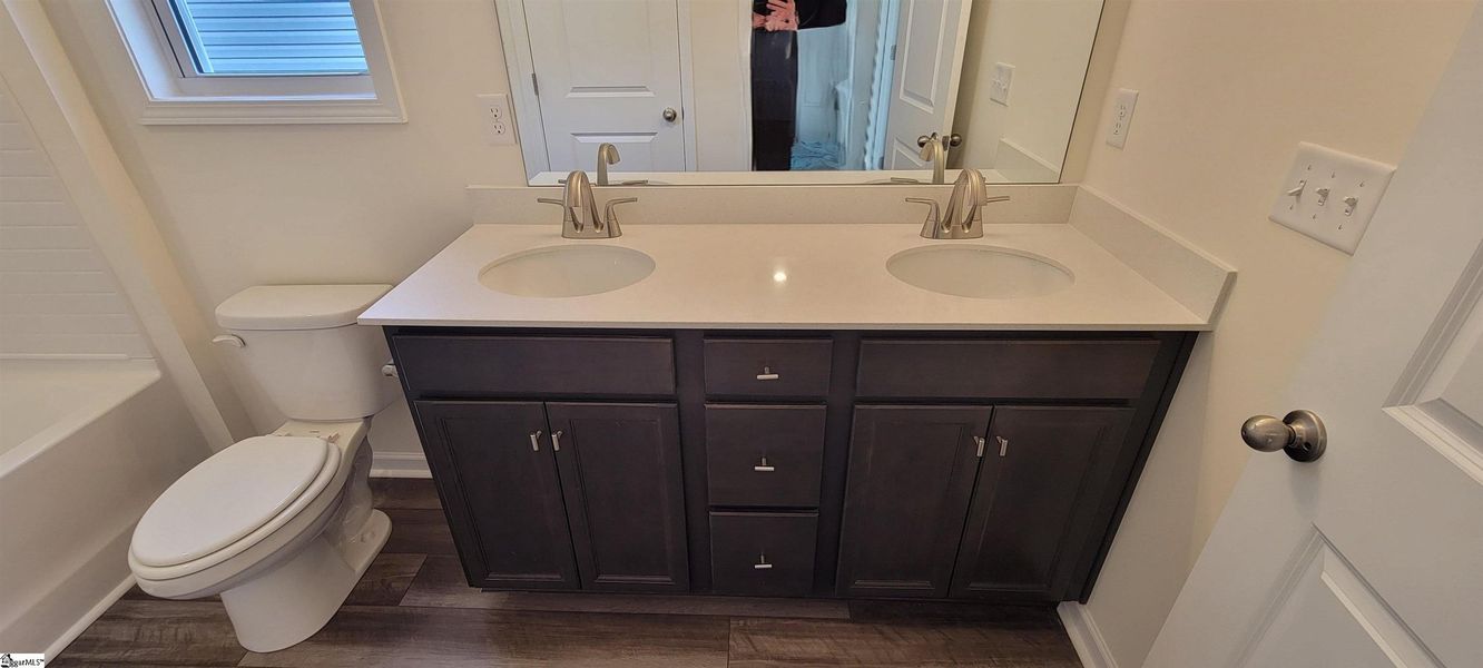 Close-up of interior finishes inside a home in Halton Oaks, Spartanburg (Image 11).
