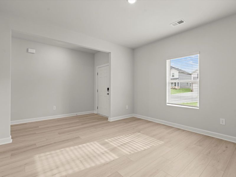 Spacious, unfurnished interior of a new home in Collier Ridge, Moore (Image 9). Spacious, unfurnished interior of a new home in Collier Ridge, Moore (Image 9).