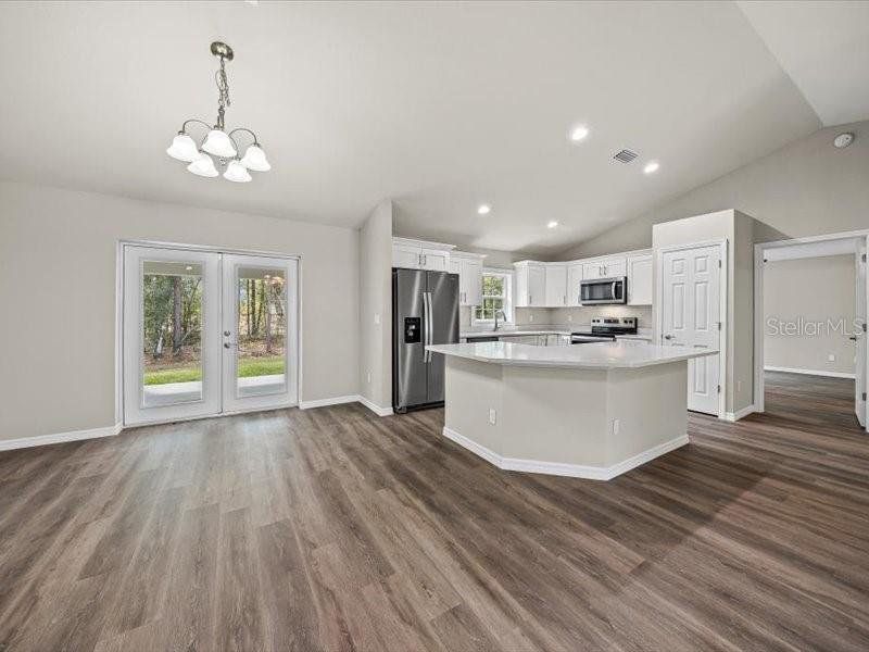 Spacious, unfurnished interior of a new home in , Ocala (Image 17).