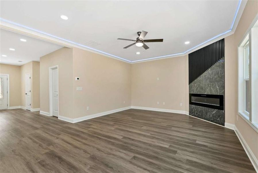 Spacious, unfurnished interior of a new home in , Jefferson (Image 27).