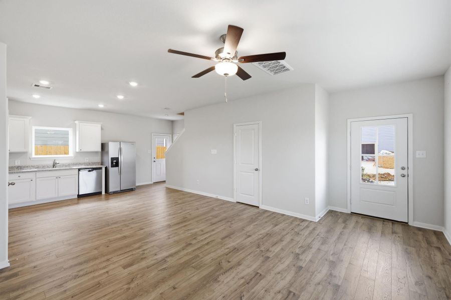 Spacious, unfurnished interior of a new home in Cypress Trails, Hockley (Image 13).