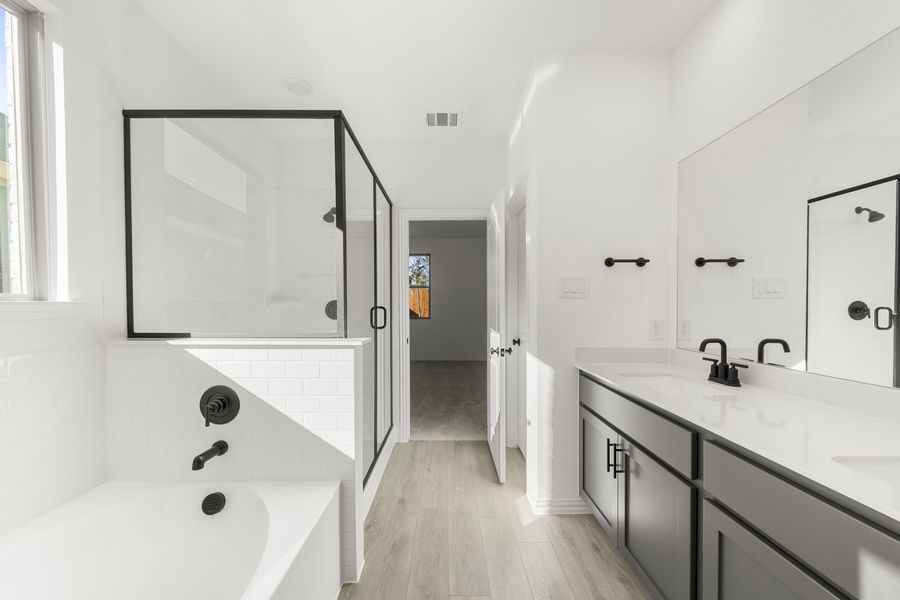 Dakota Home Plan by Ashton Woods