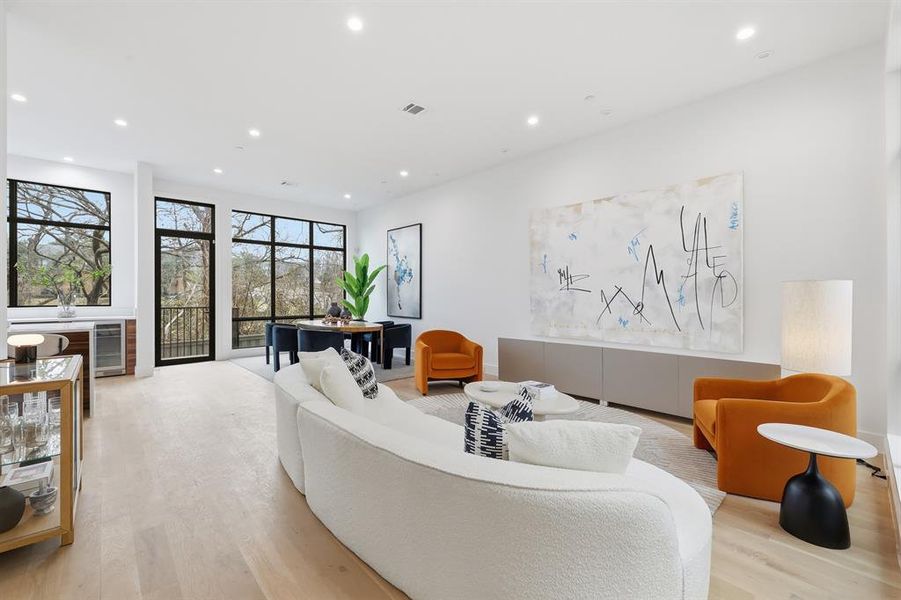 Furnished interior view inside a new home in , Dallas (Image 7).